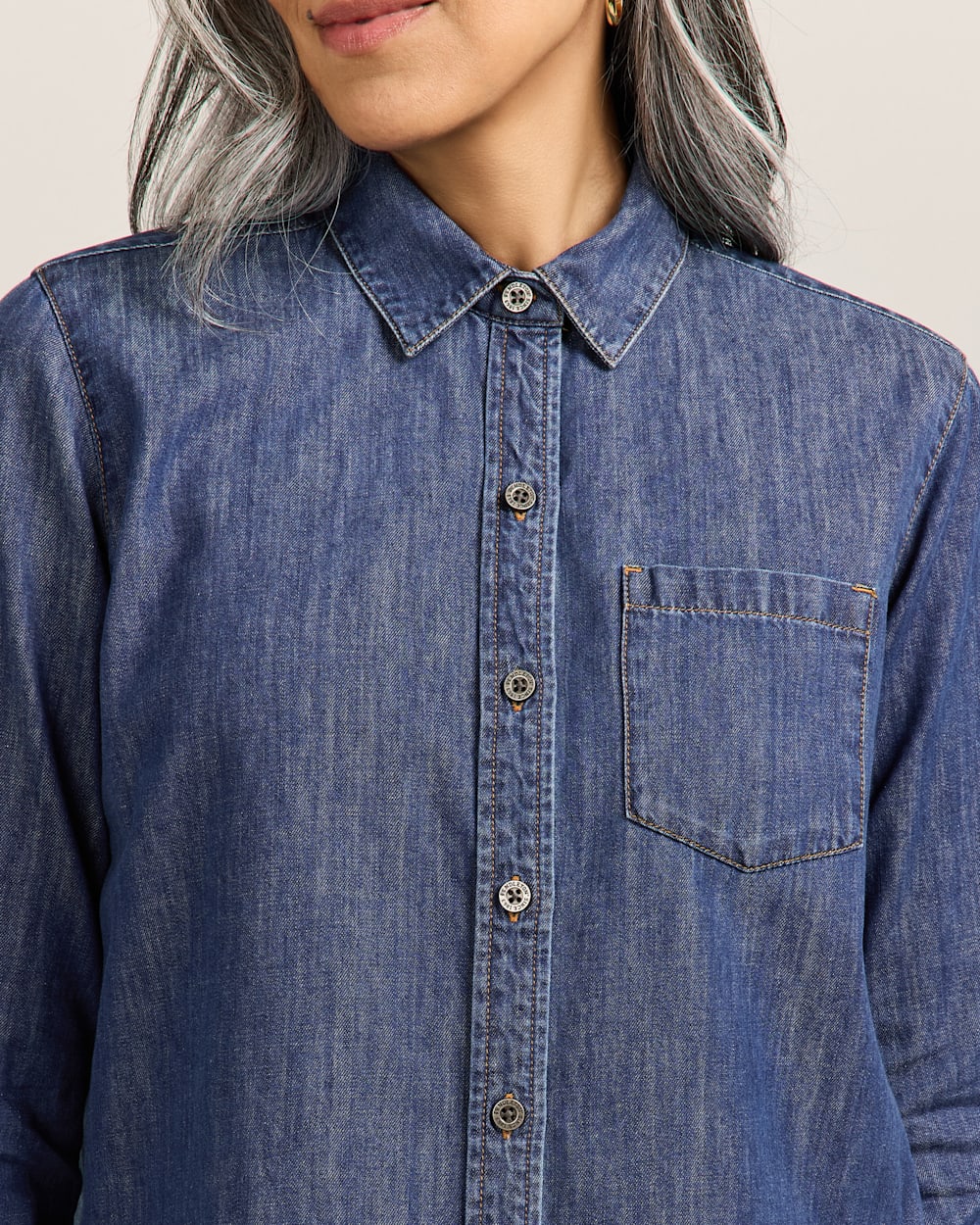 PENDLETON WOMEN'S CHAMBRAY PERFECT ONE POCKET SHIRT
