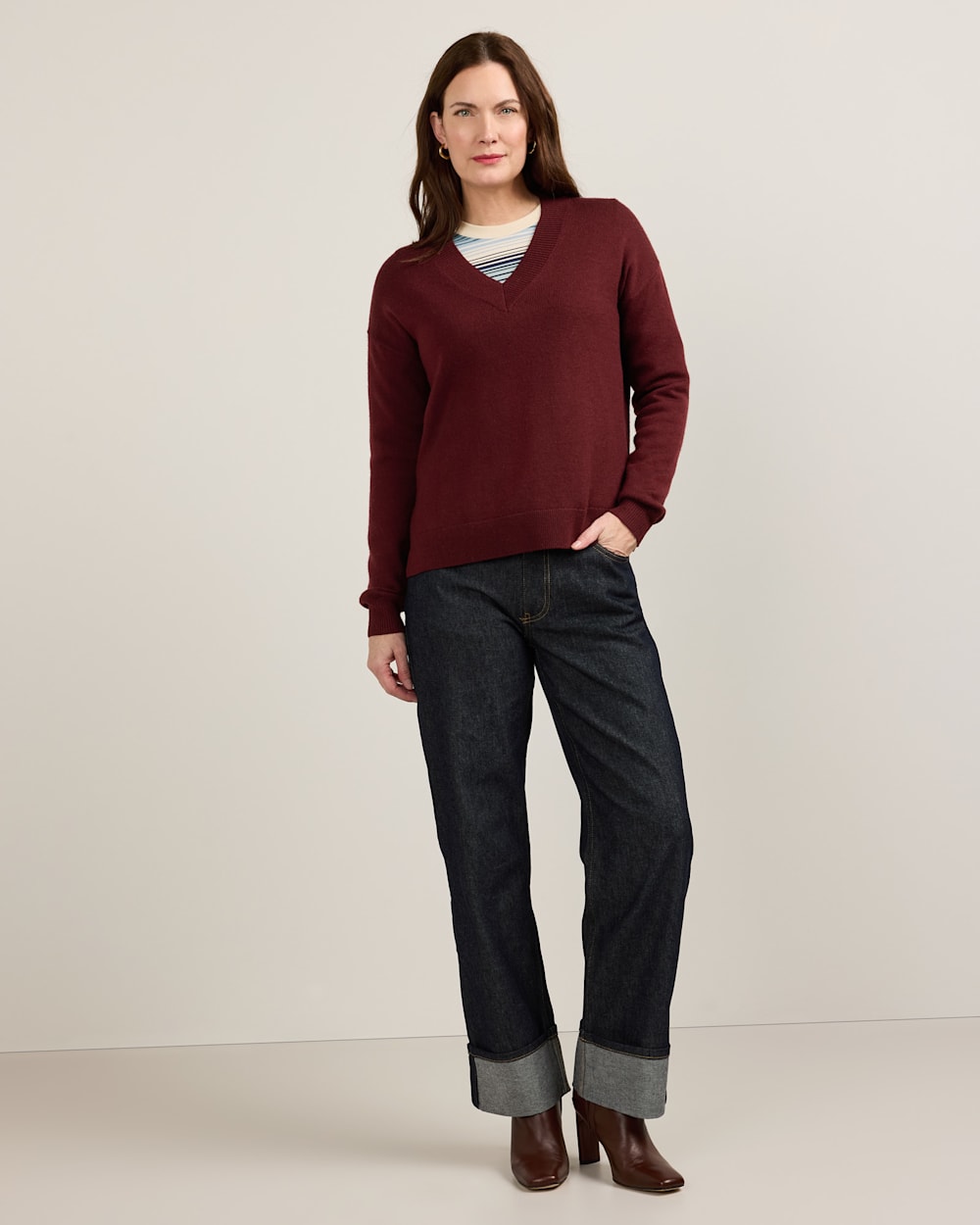 PENDLETON WOMEN'S MERINO V-NECK SWEATER