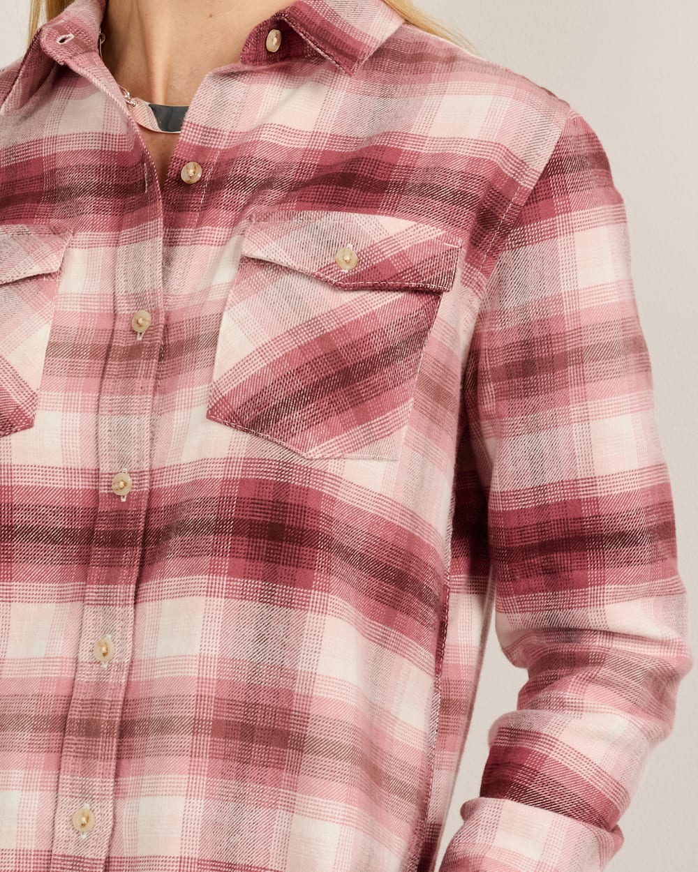 PENDLETON WOMEN'S PLAID PERFECT TWO POCKET FLANNEL SHIRT