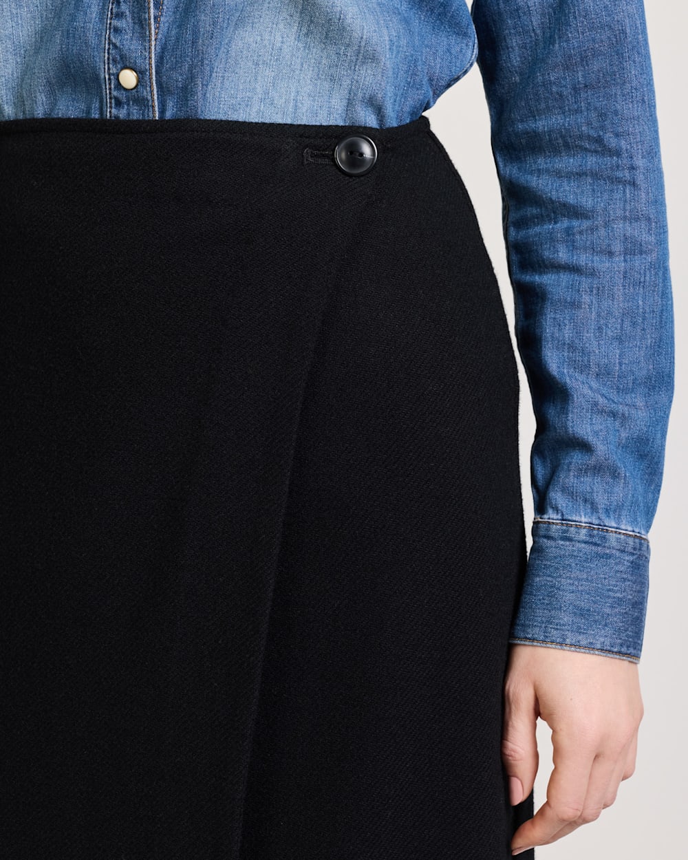 PENDLETON WOMEN'S WOOL FRINGED WRAP SKIRT