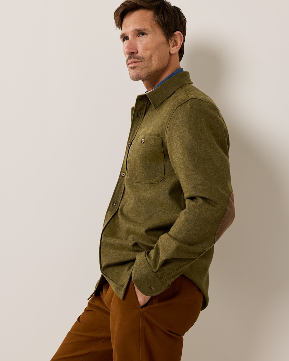 PENDLETON MEN'S ELBOW-PATCH TRAIL SHIRT