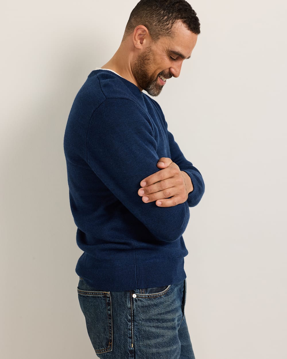 PENDLETON MEN'S MERINO V-NECK SWEATER