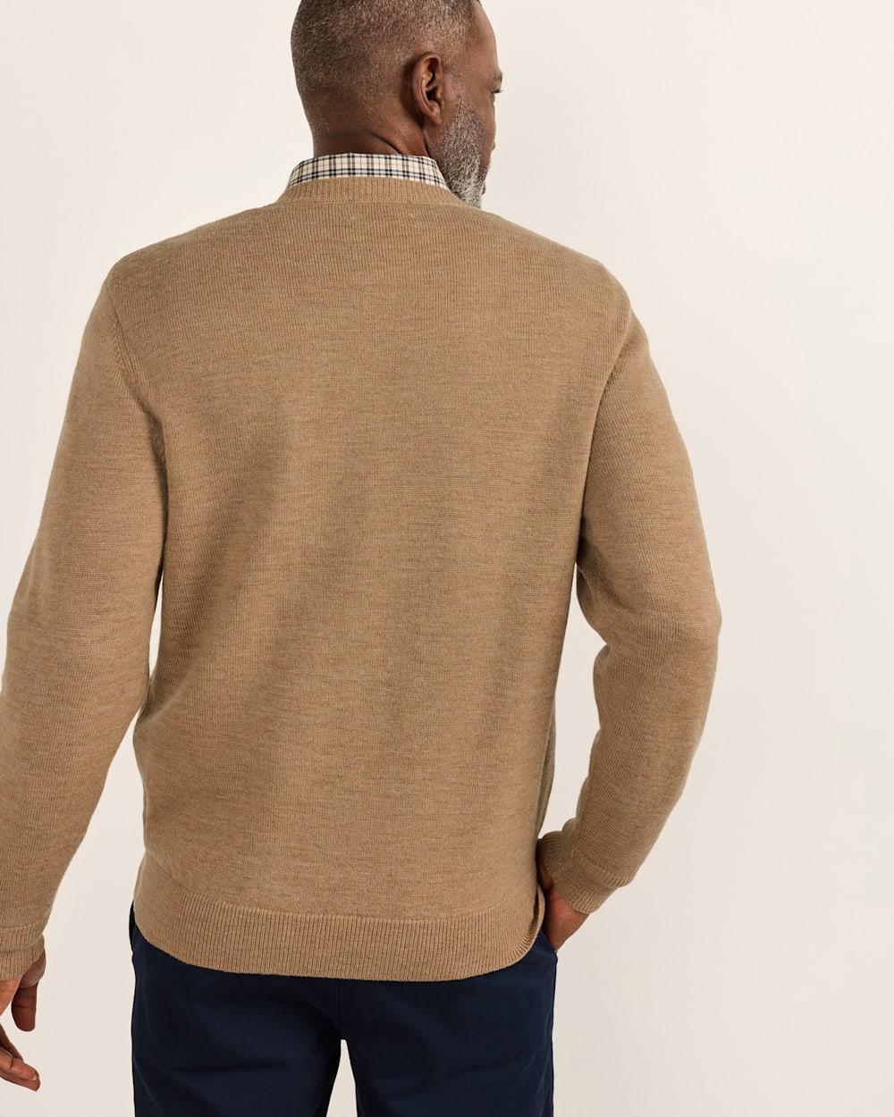 PENDLETON MEN'S MERINO V-NECK SWEATER