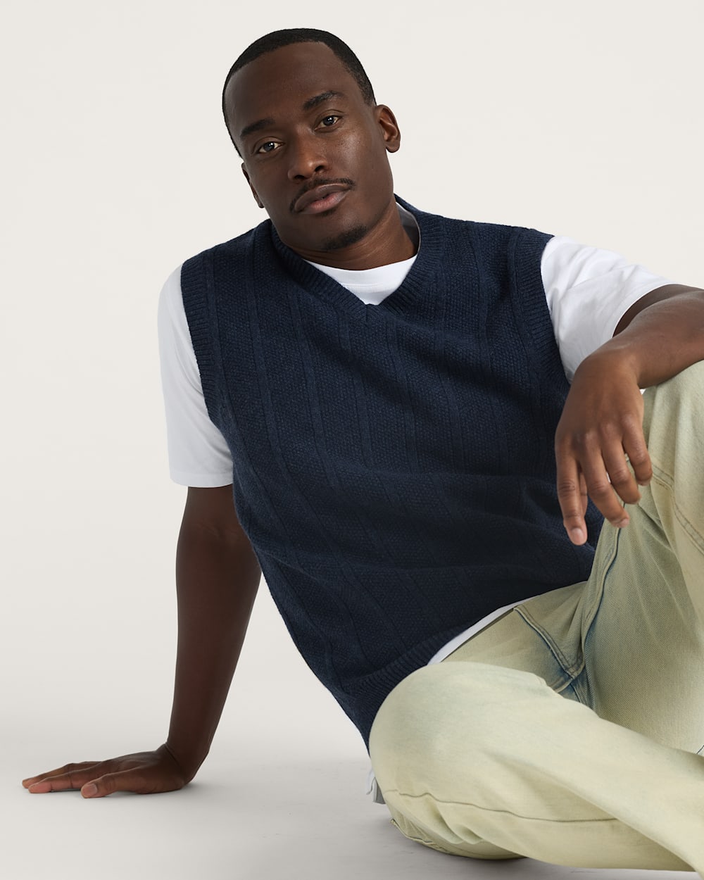 PENDLETON MEN'S MIXED STITCH MERINO SWEATER VEST