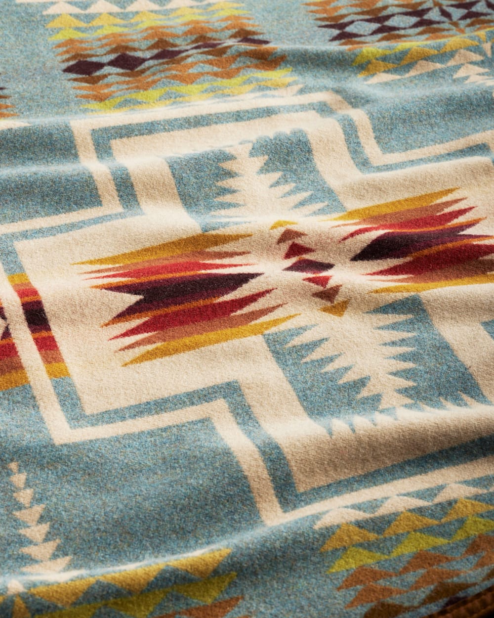 PENDLETON HARDING JACQUARD BLANKET