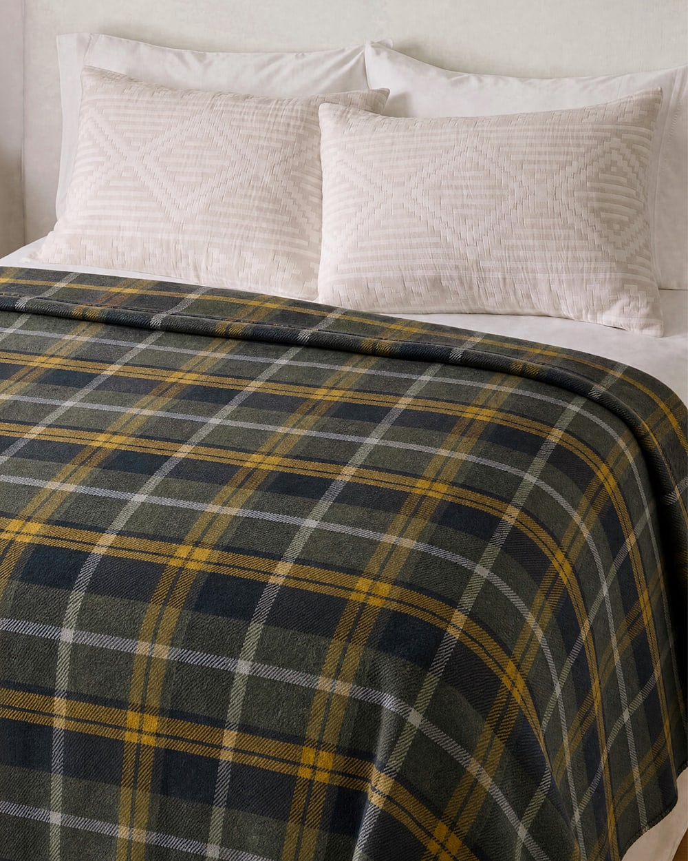 PENDLETON ECO-WISE WOOL PLAID/STRIPE BLANKET