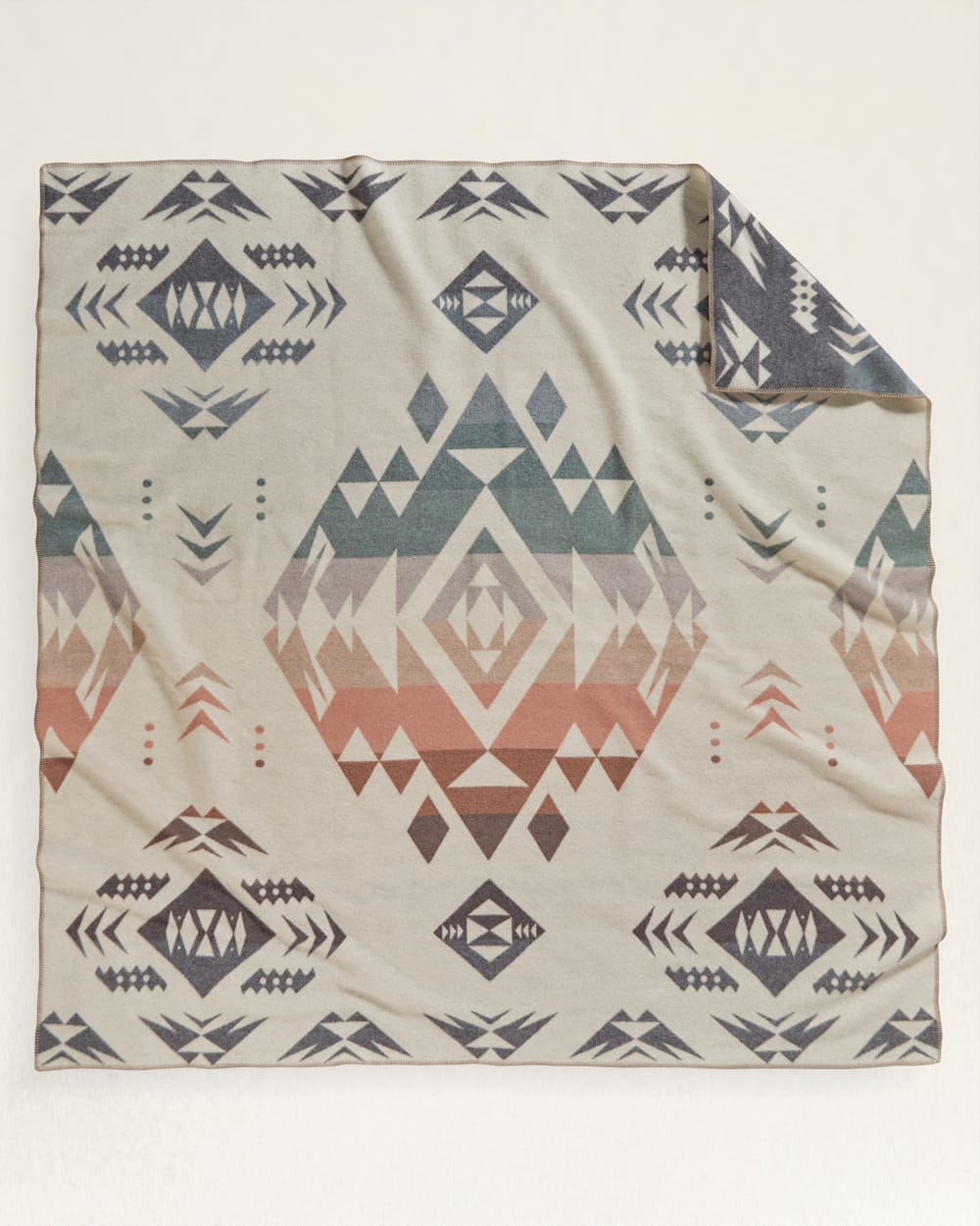 PENDLETON AGATE BEACH BLANKET