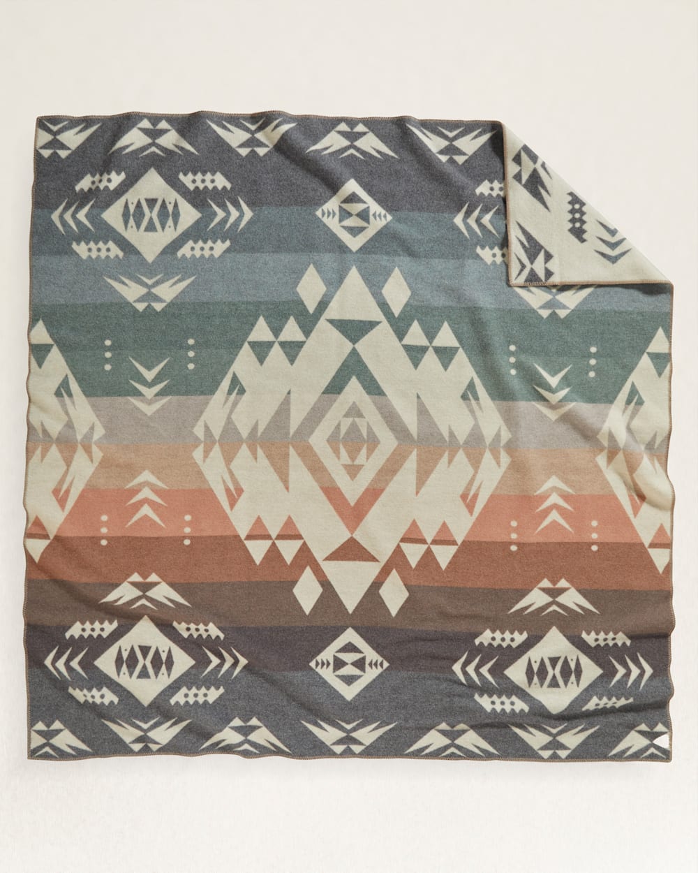 PENDLETON AGATE BEACH BLANKET