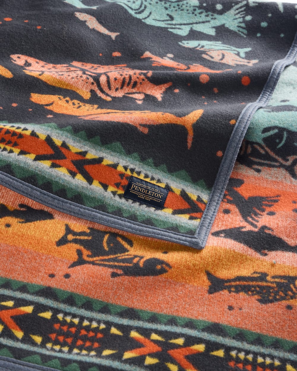 PENDLETON SALMON RUN THROW