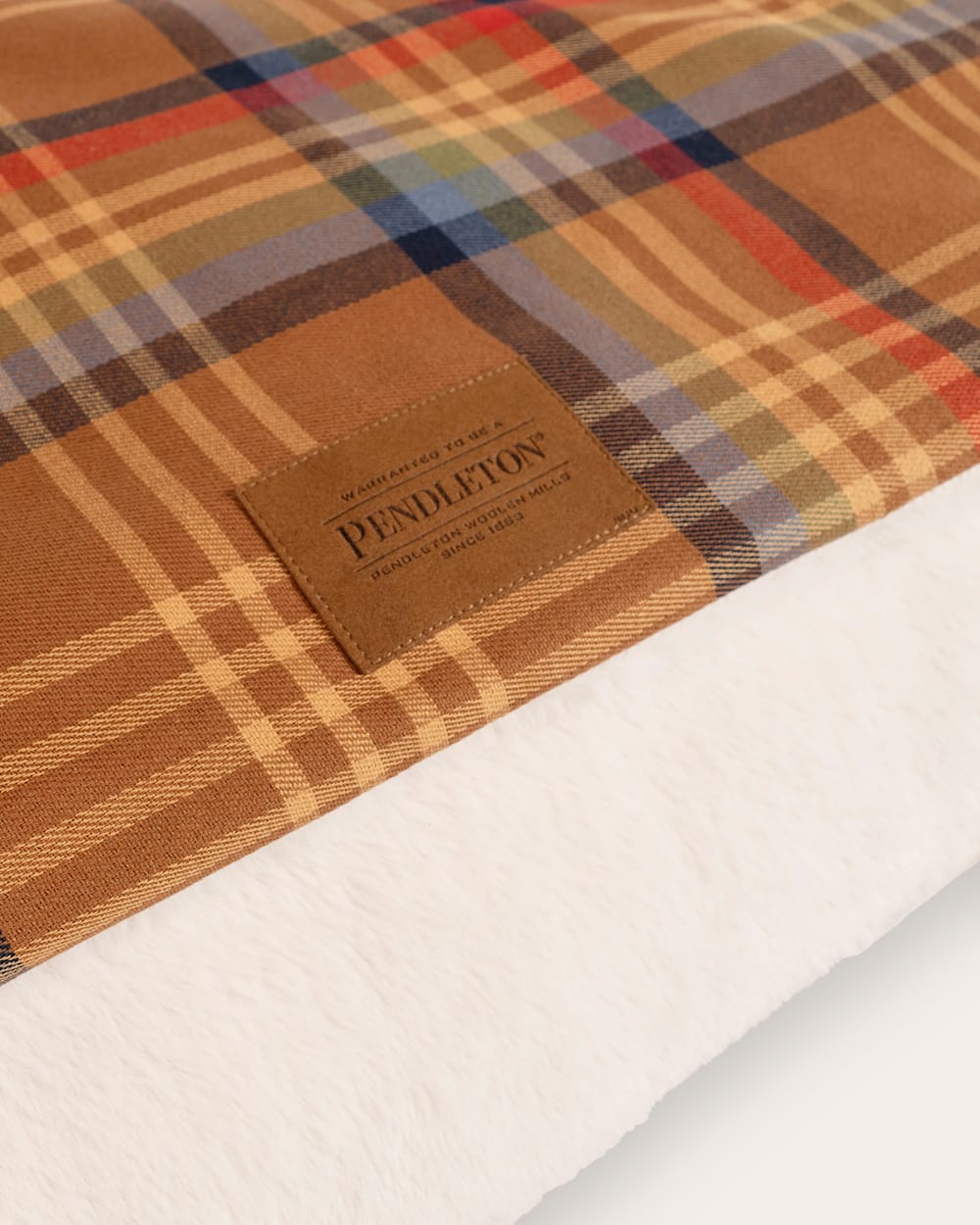 PENDLETON DESERT PLAID BURROW PET BED