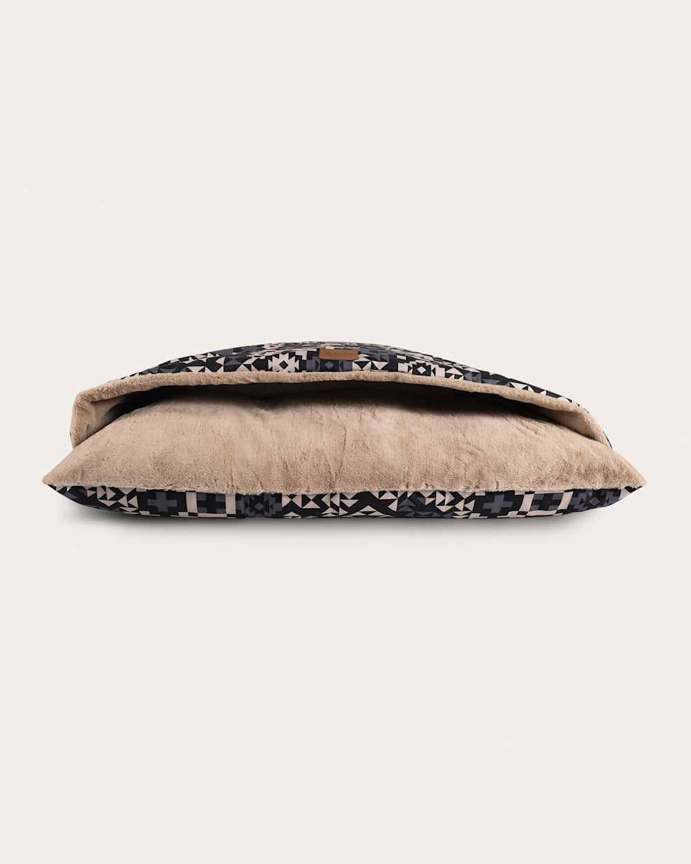 PENDLETON BLUE RIDGE BURROW PET BED