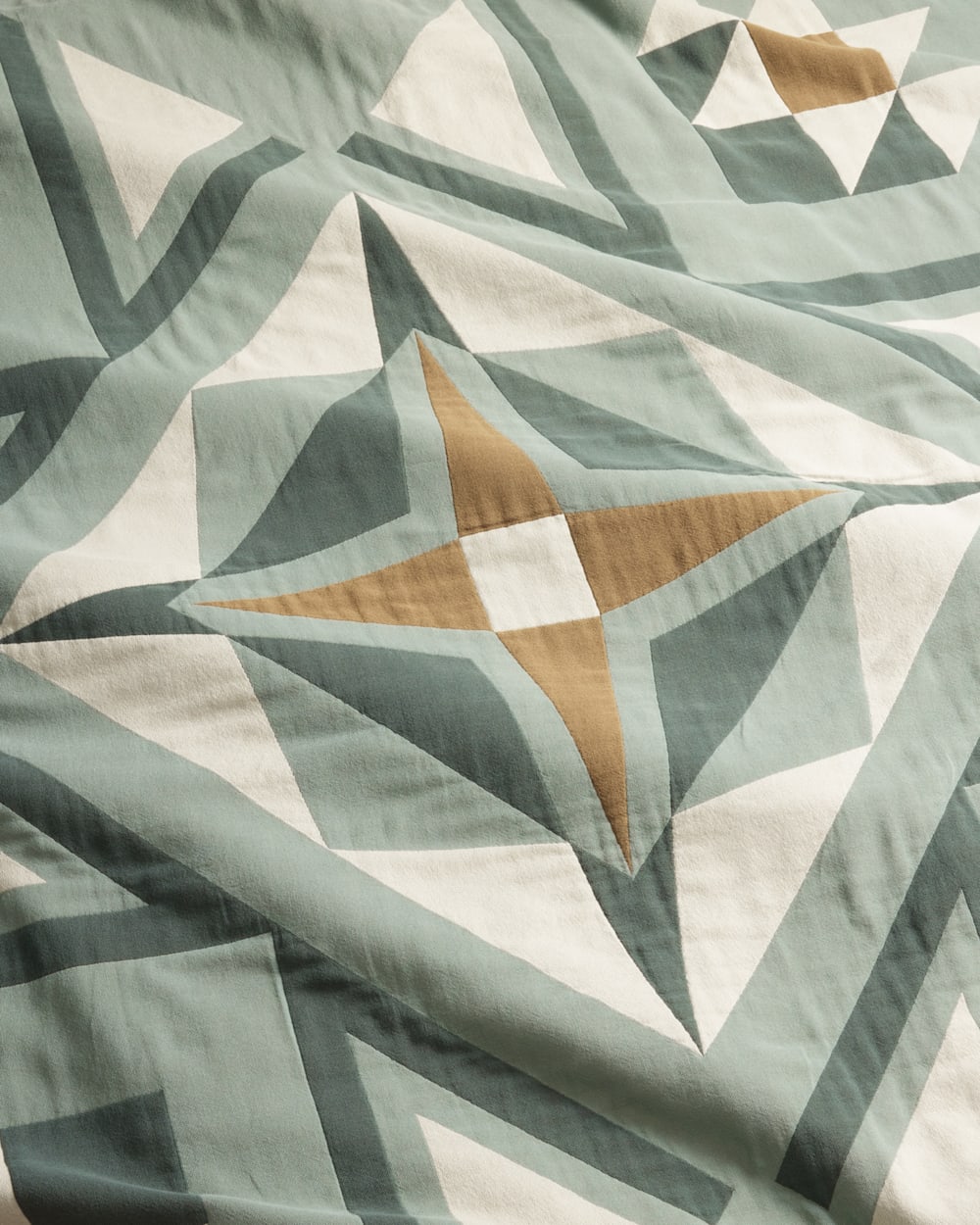 PENDLETON QUILTED STAR COTTON MATELASSE COVERLET SET
