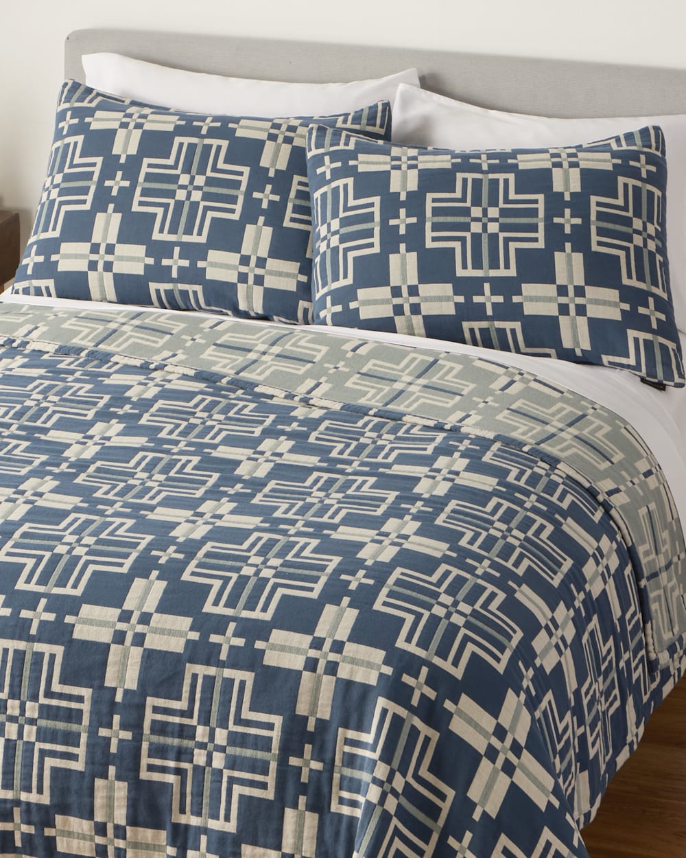 PENDLETON SAN MARCOS COTTON MATELASSE COVERLET SET