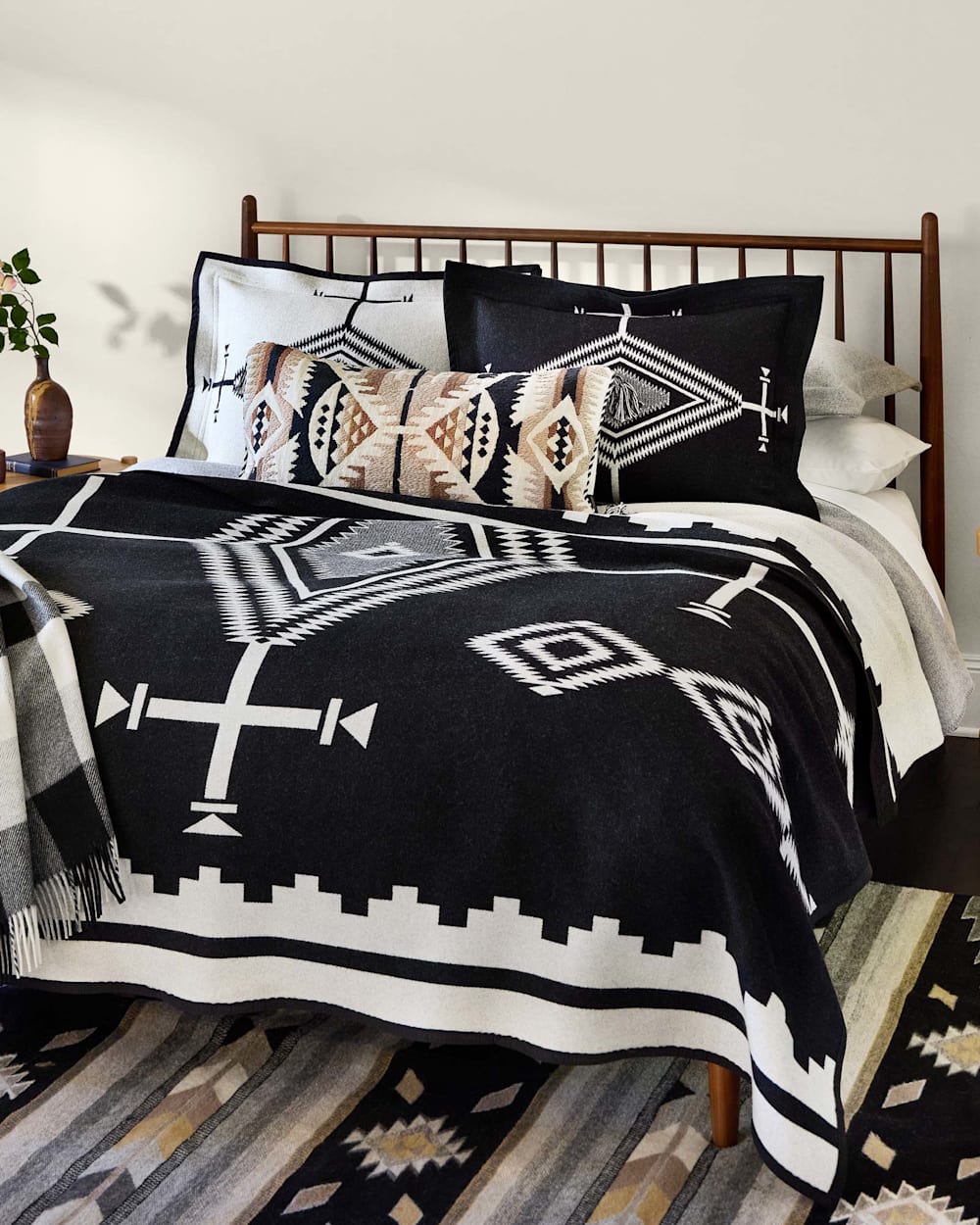 PENDLETON LOS OJOS JACQUARD BEDDING SET