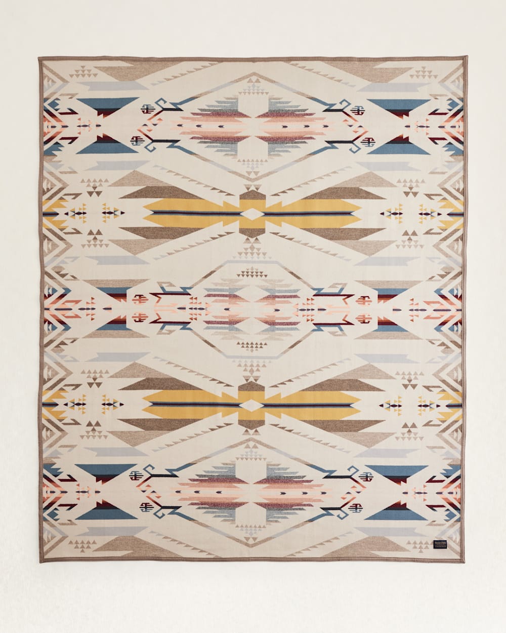 PENDLETON WHITE SANDS JACQUARD BEDDING SET