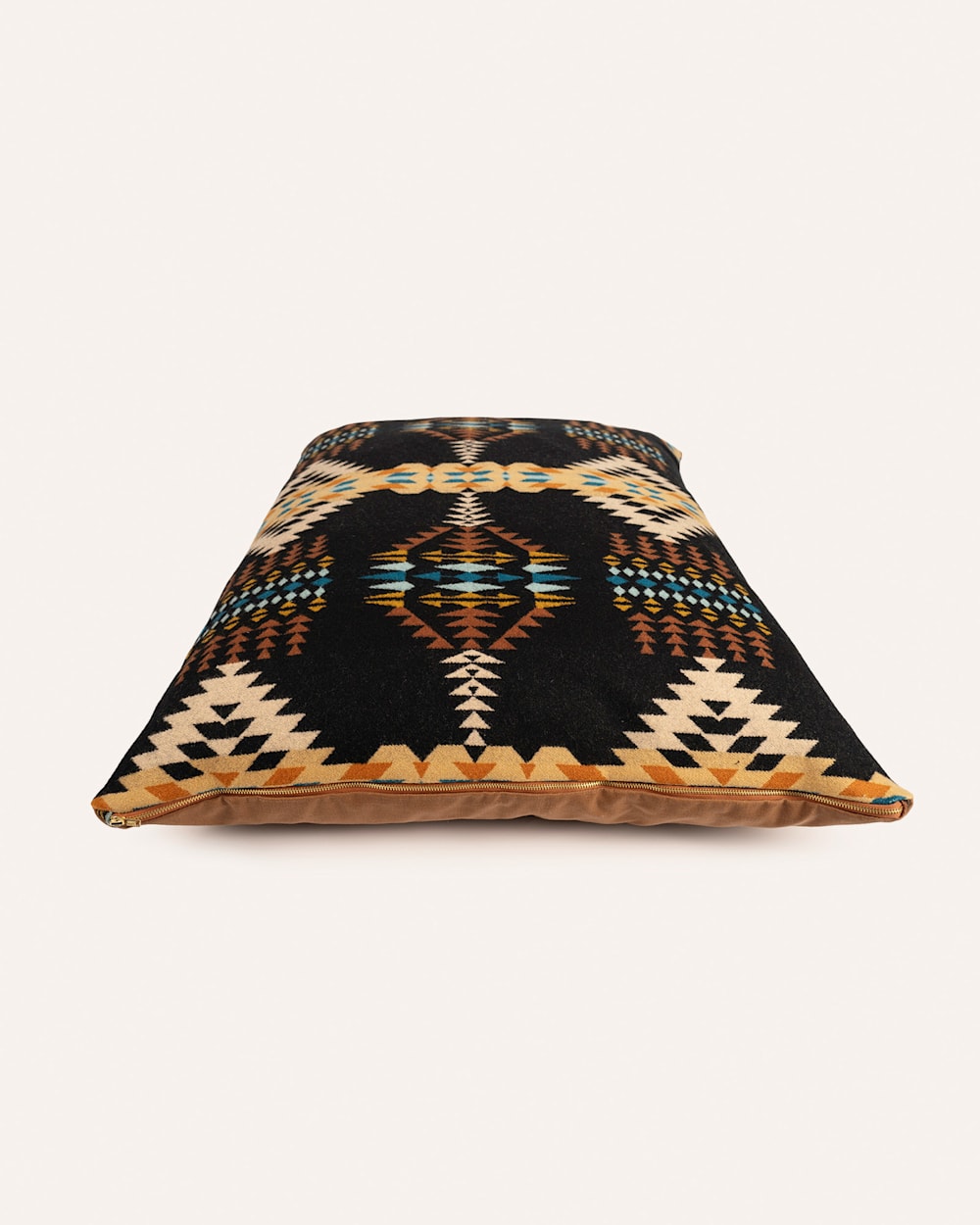 PENDLETON RANCHO ARROYO WOOL PET BED