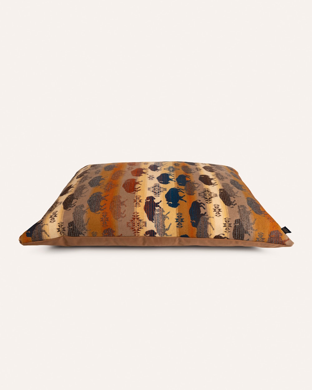 PENDLETON LAND OF THE BUFFALO WOOL PET BED