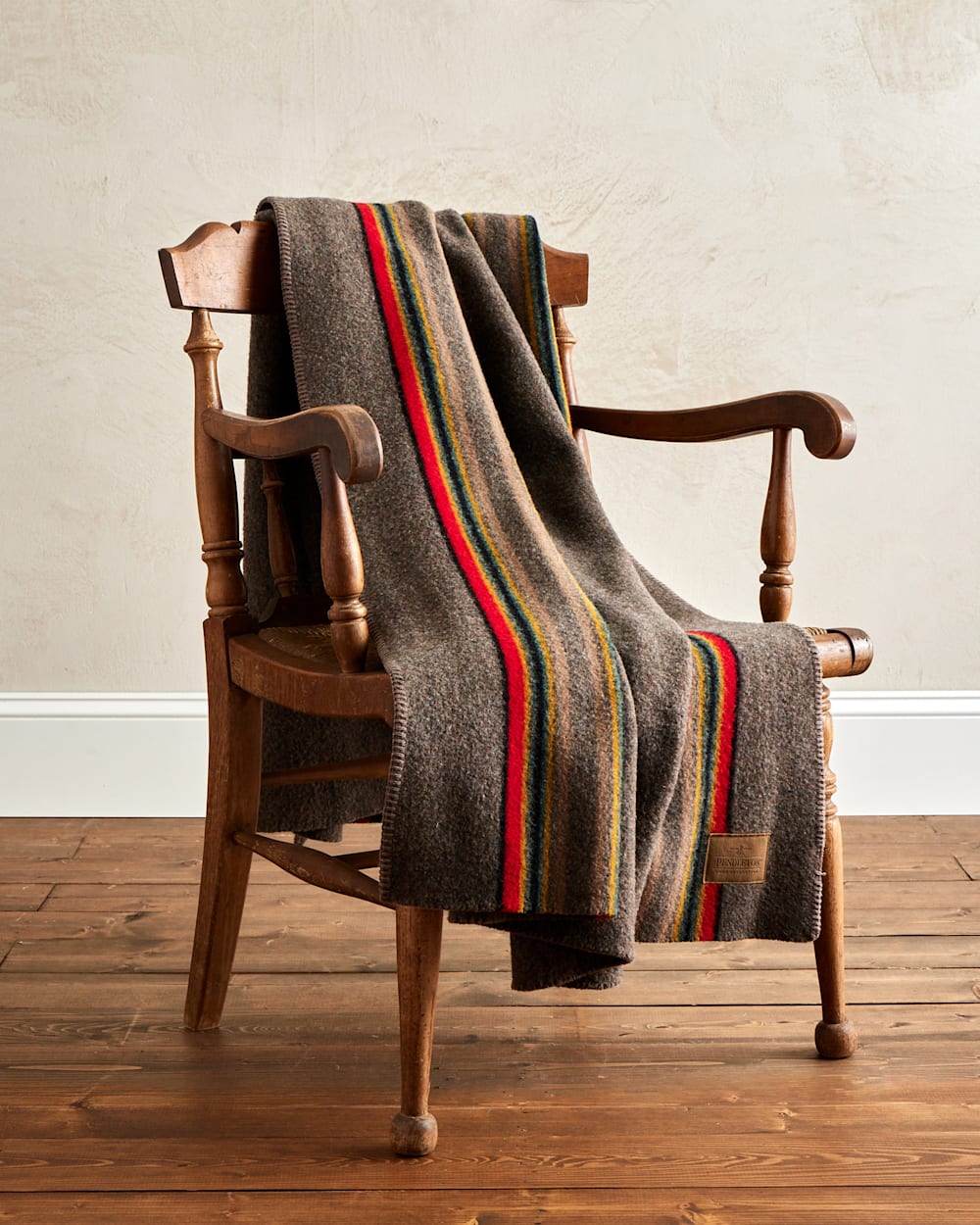 PENDLETON YAKIMA CAMP THROW