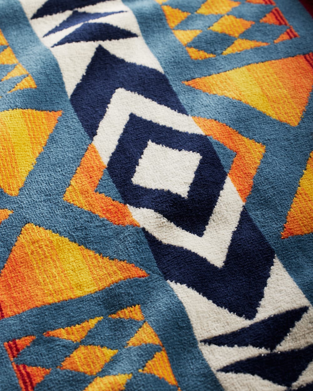 PENDLETON FIRE LEGEND TOWEL FOR TWO