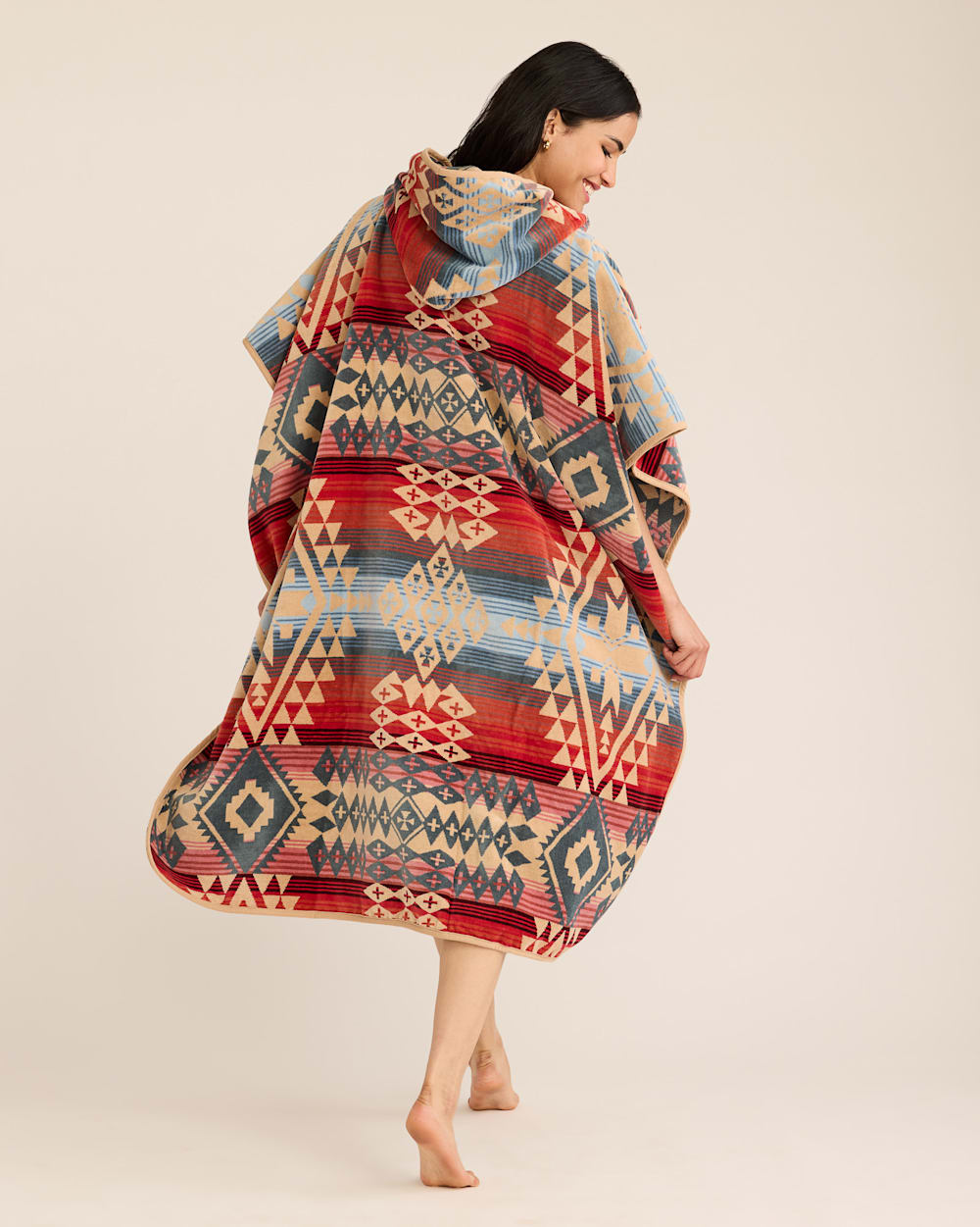 PENDLETON CANYONLANDS ADULT HOODED TOWEL