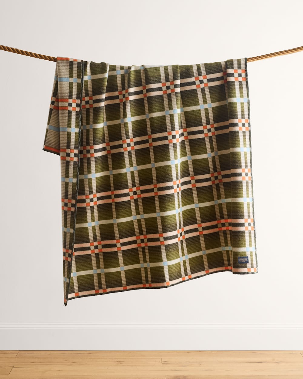 PENDLETON FOUR SQUARE THROW