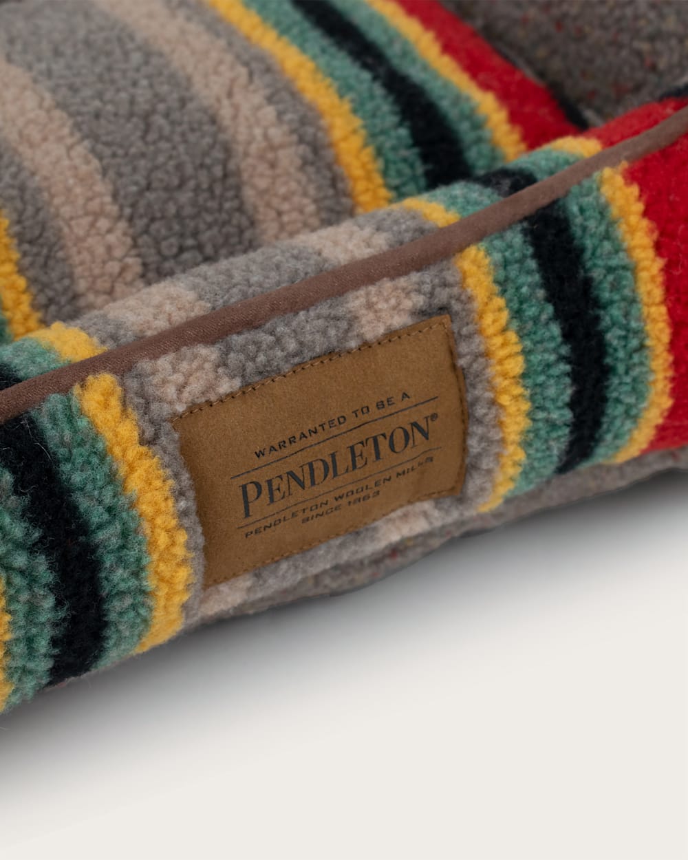 PENDLETON YAKIMA CAMP PET BED - KUDDLER