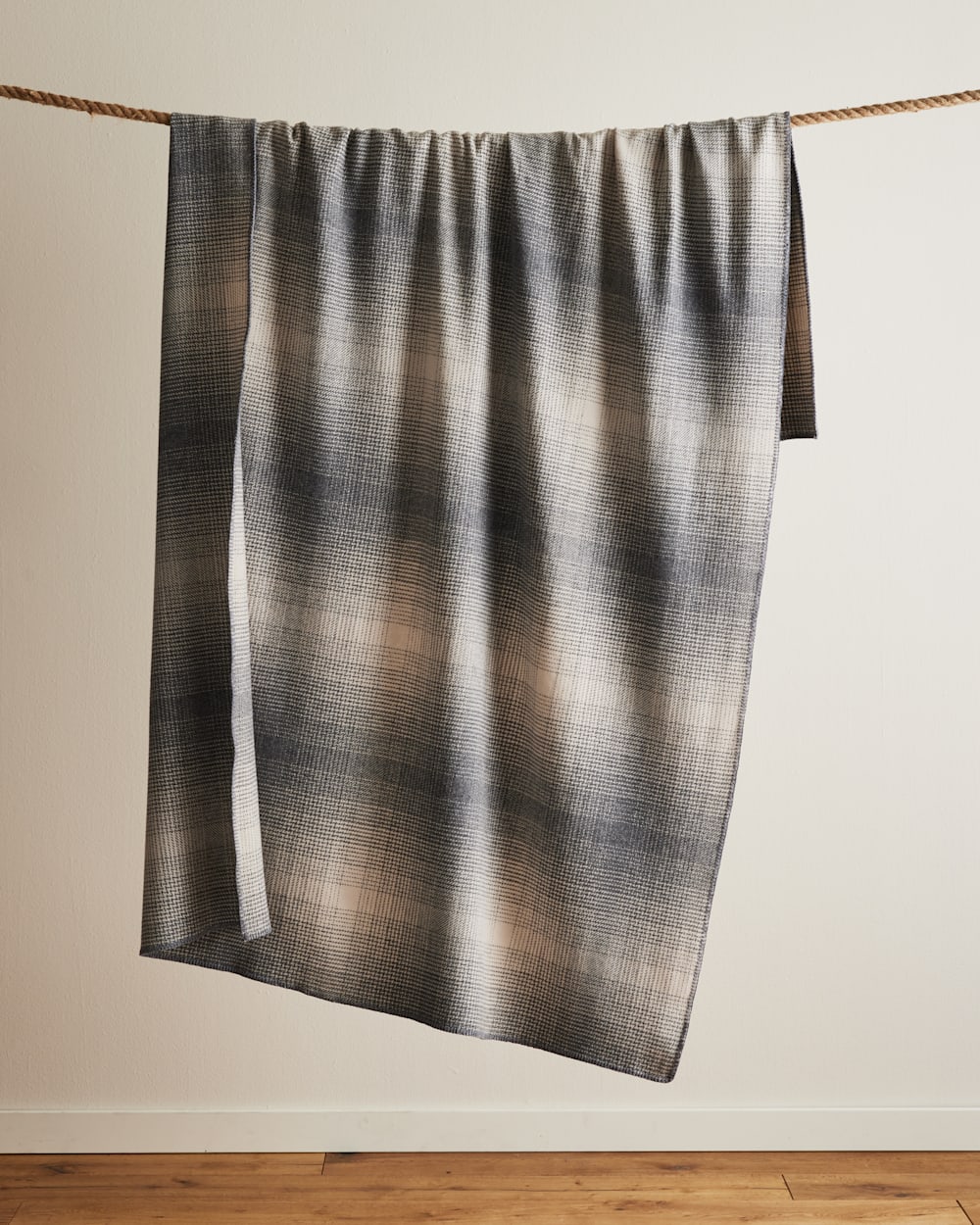 PENDLETON ECO-WISE WOOL OMBRE BLANKET
