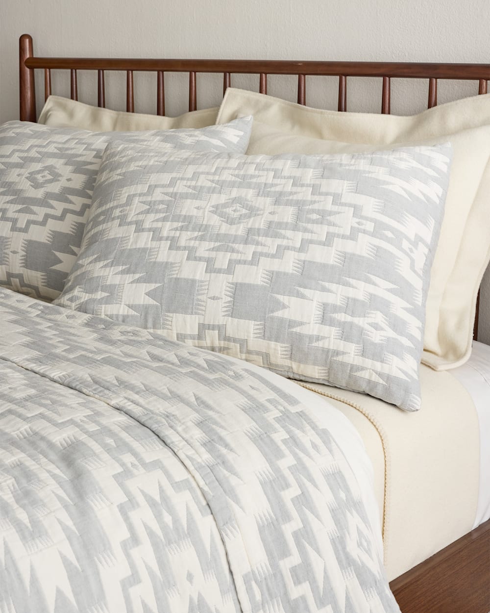 PENDLETON MESILLA  COTTON MATELASSE SHAM