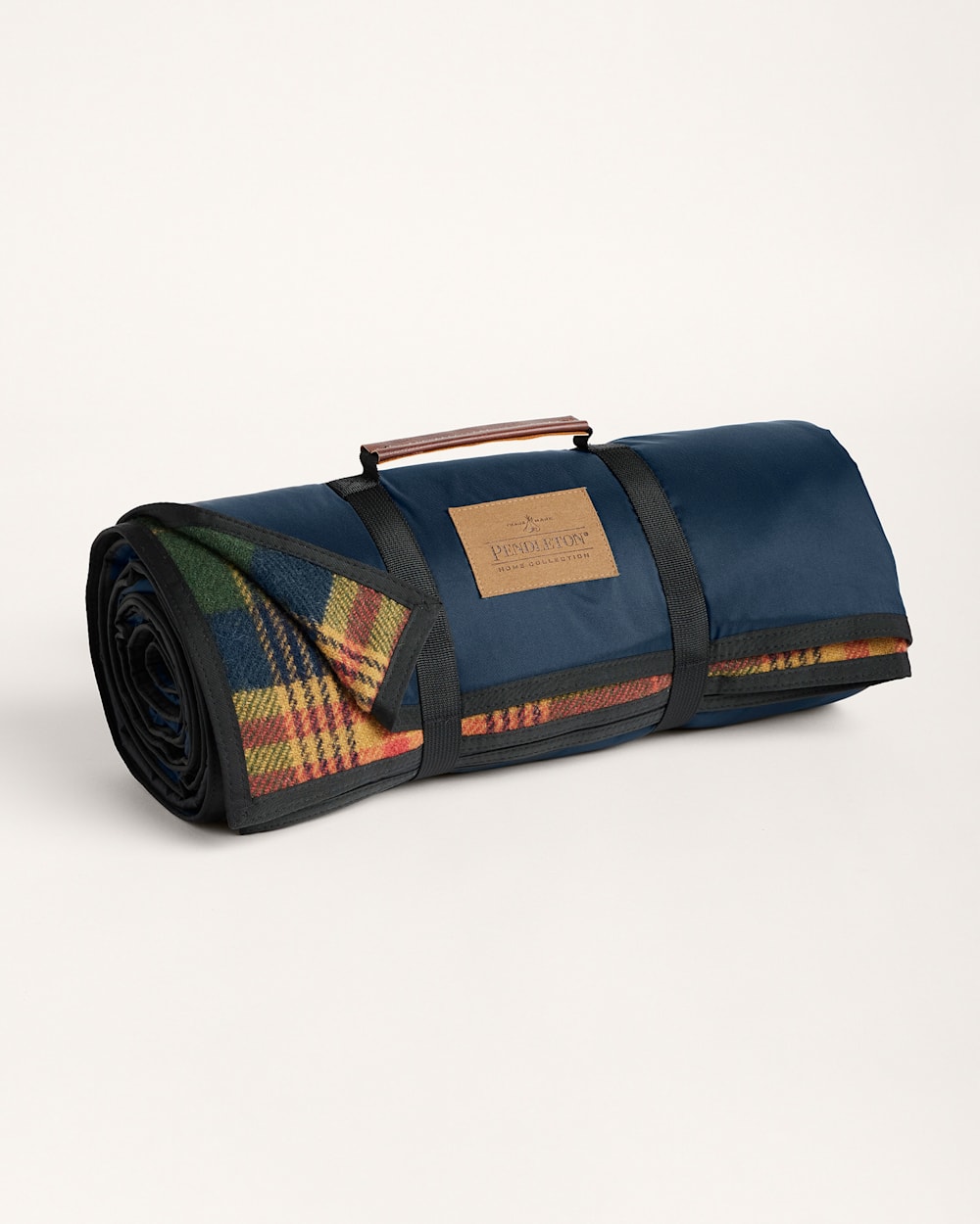 PENDLETON ROLL-UP BLANKET