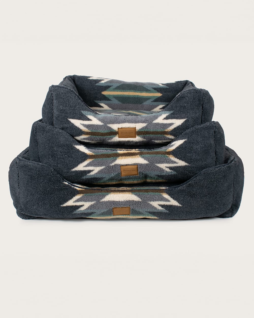 PENDLETON WYETH TRAIL PET BED - KUDDLER