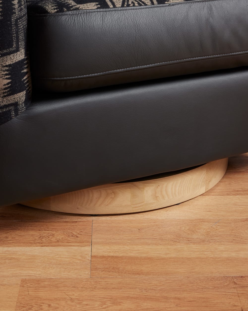 PENDLETON HARDING BARREL CHAIR