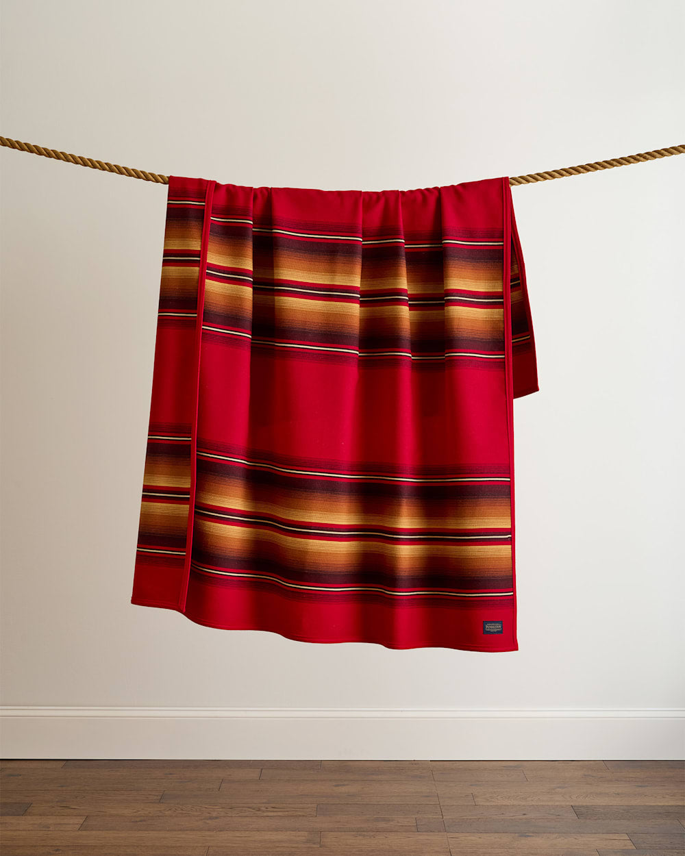 PENDLETON SERAPE ROBE