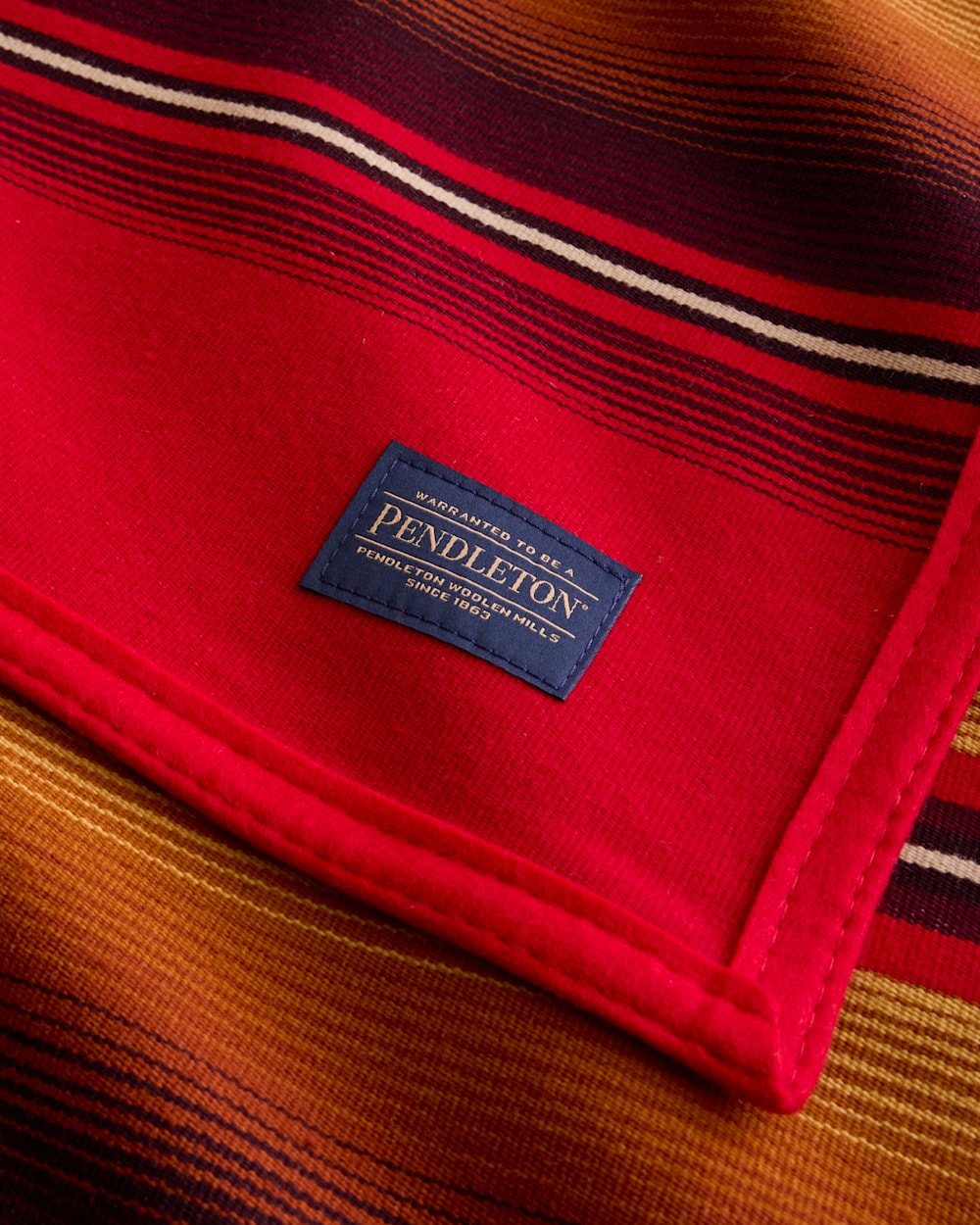 PENDLETON SERAPE ROBE