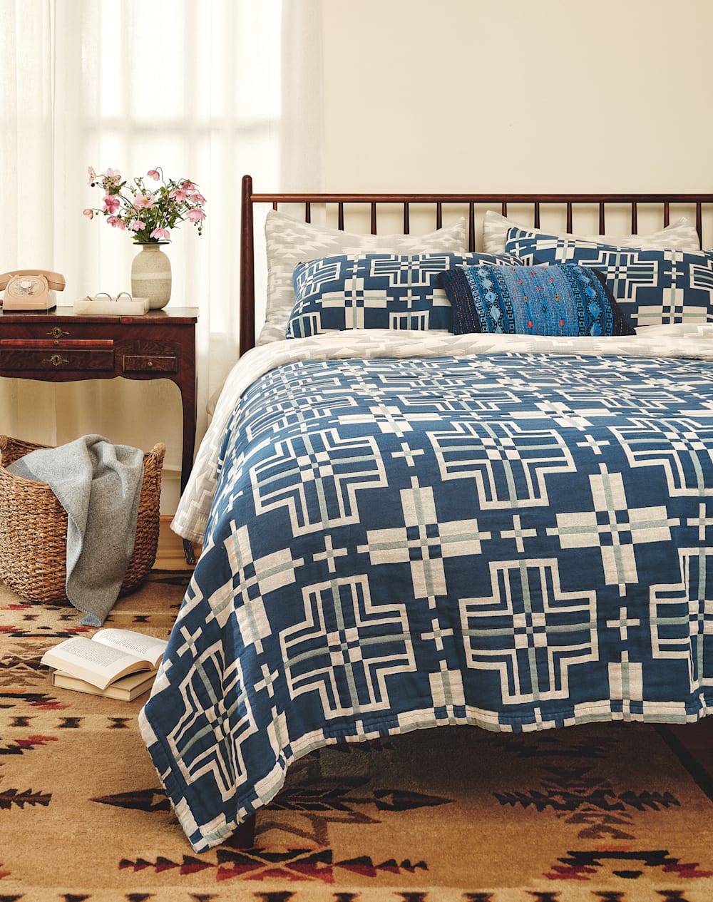 PENDLETON SAN MARCOS MATELASSE COVERLET