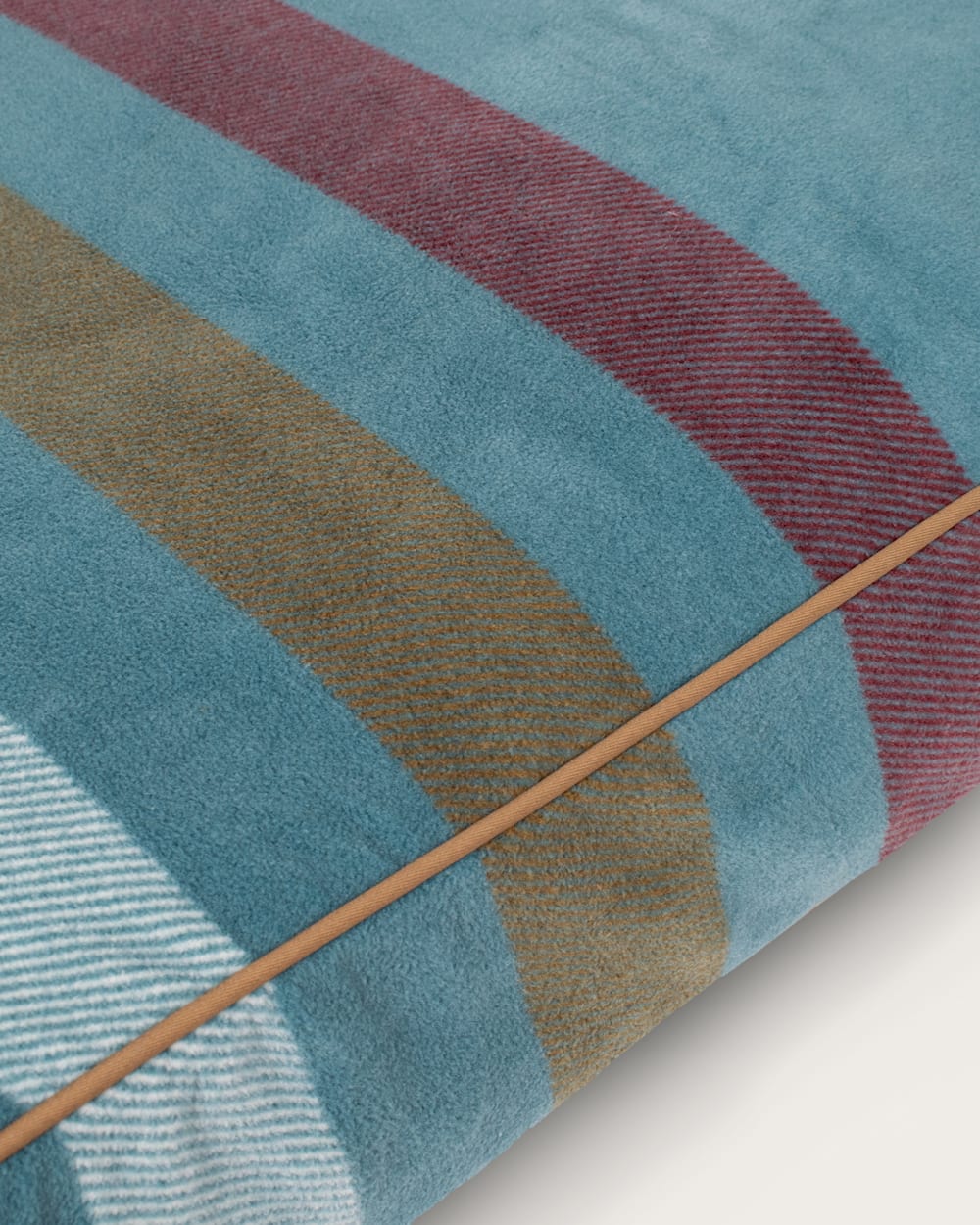 PENDLETON CABIN STRIPE PET BED - NAPPER