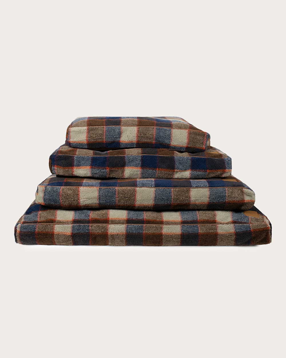 PENDLETON MOUNTAIN PLAID PET BED - NAPPER